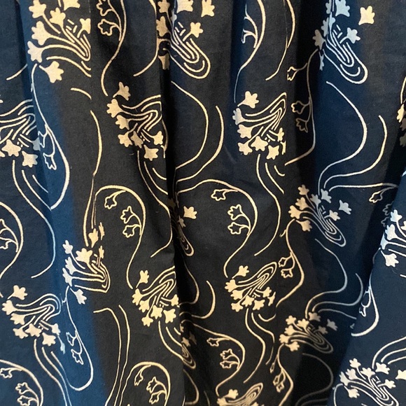 J. Crew like new, smocked top midi dress with balloon sleeves - Picture 6 of 7